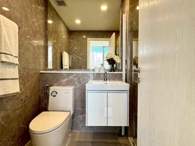 Mazarine Ratchayothin Condo photo 10
