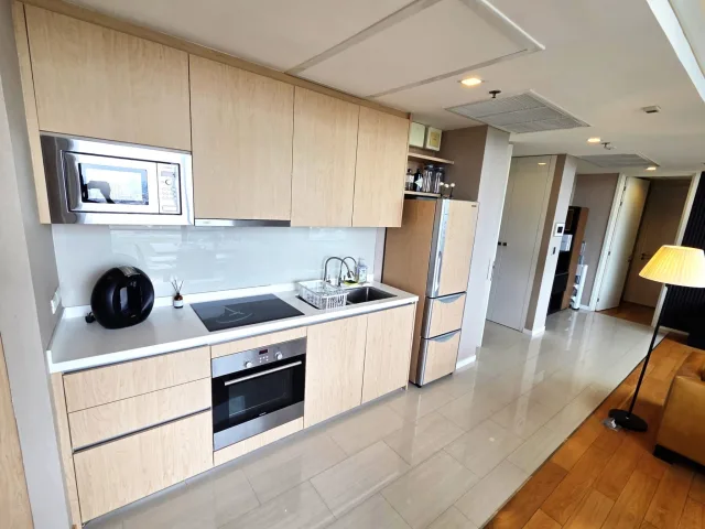 Circle Living Prototype condo photo 5