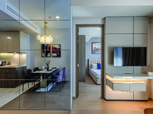 Celes Asoke condo photo 3